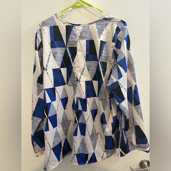 Geometric Tab Front Top - Picture 5 of 5